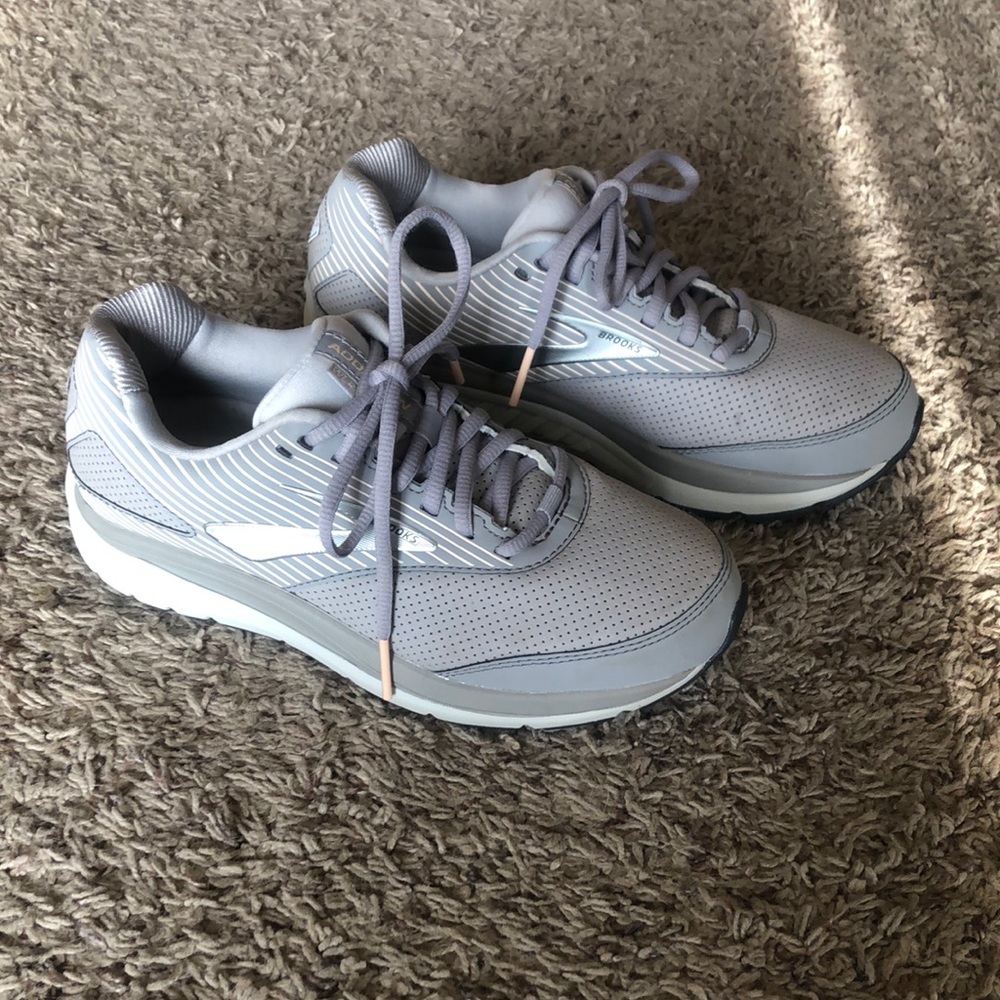 Brooks Addiction Walker Suede Walking Shoes